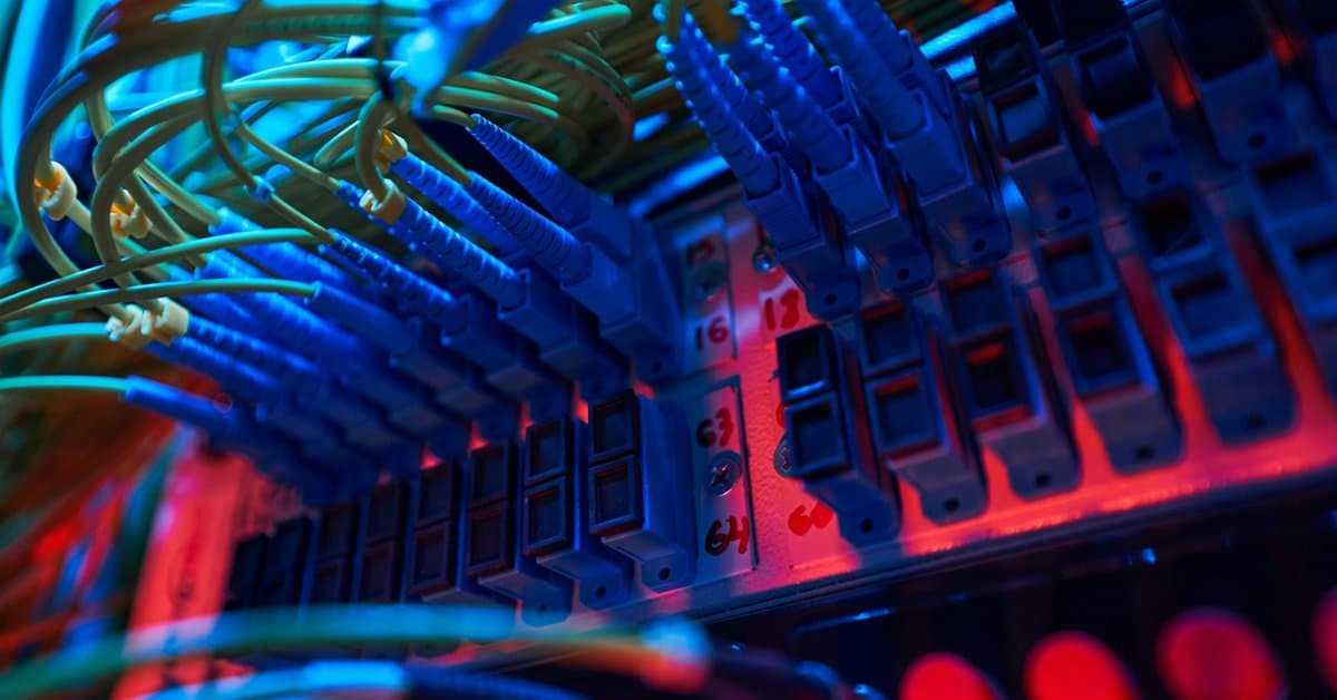 MPO MTP connectors Dallas data center cassette panel with high-density fiber trunk cabling