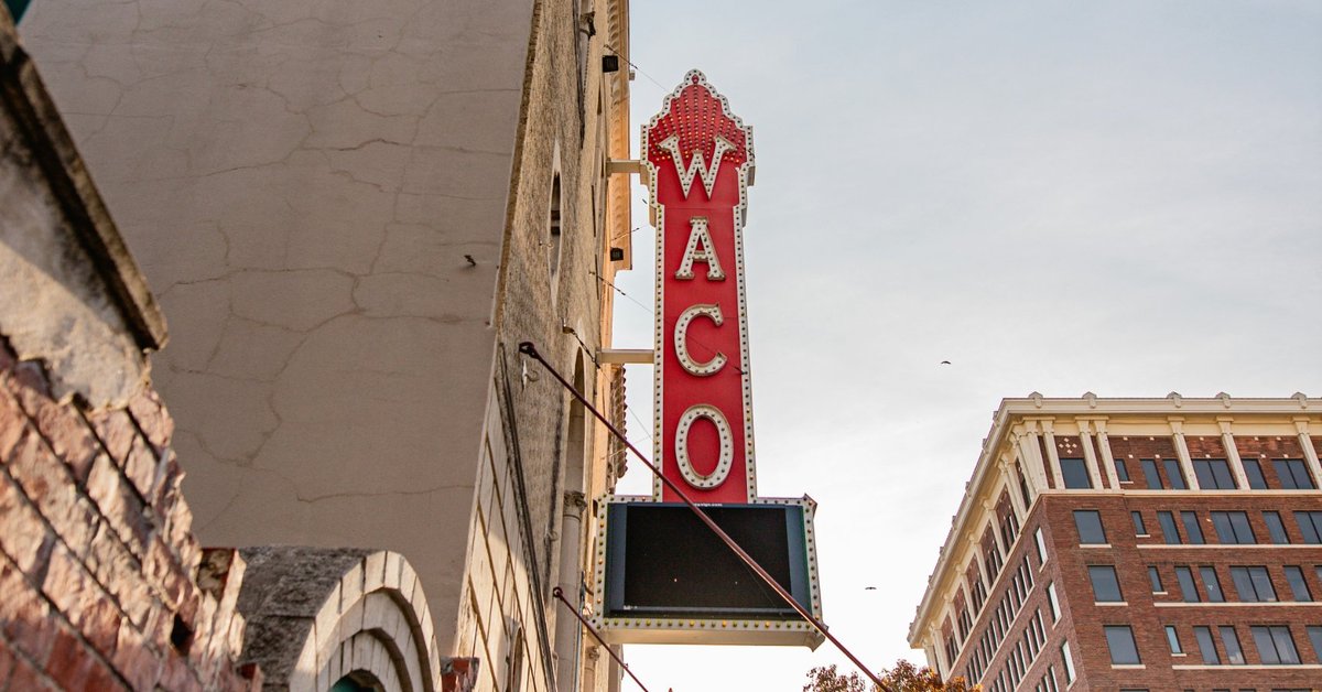 Downtown Waco TX theater sign – network cabling Waco services by Just Cabling